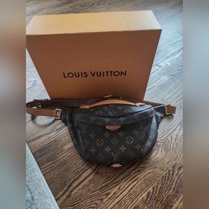 Louis Vuitton 2020 Bumbag 100% authentic w/ box, blue ribbon, dust bag, receipt